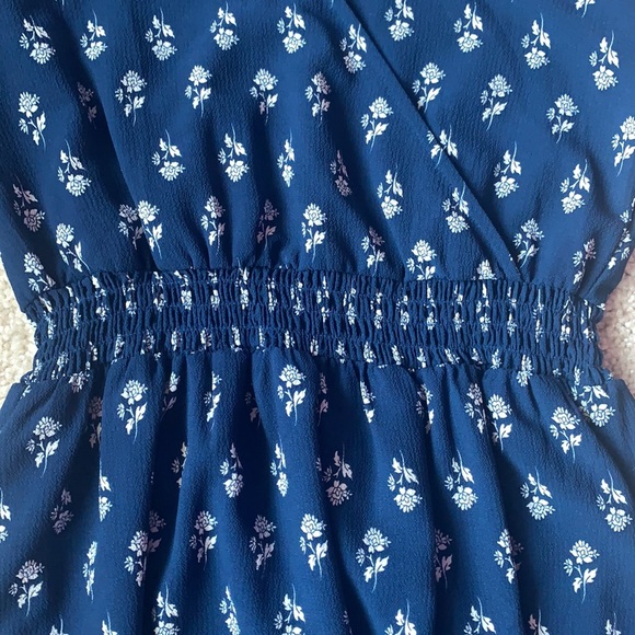 XS Xhilaration Navy and White Floral Dress - Picture 6 of 6